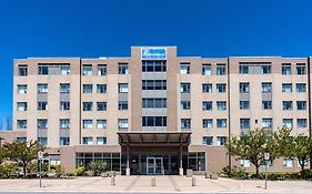 Residence & Conference Centre - Niagara-On-The-Lake